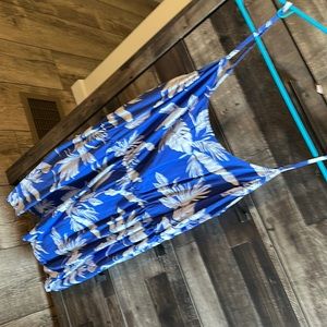 Worn once OLD NAVY Large summer sun dress